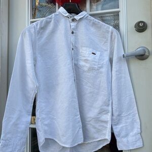 Men's White Button-Up Shirt